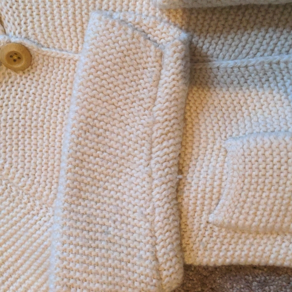 Mini Boden cream sweater 2-3 - Picture 2 of 2